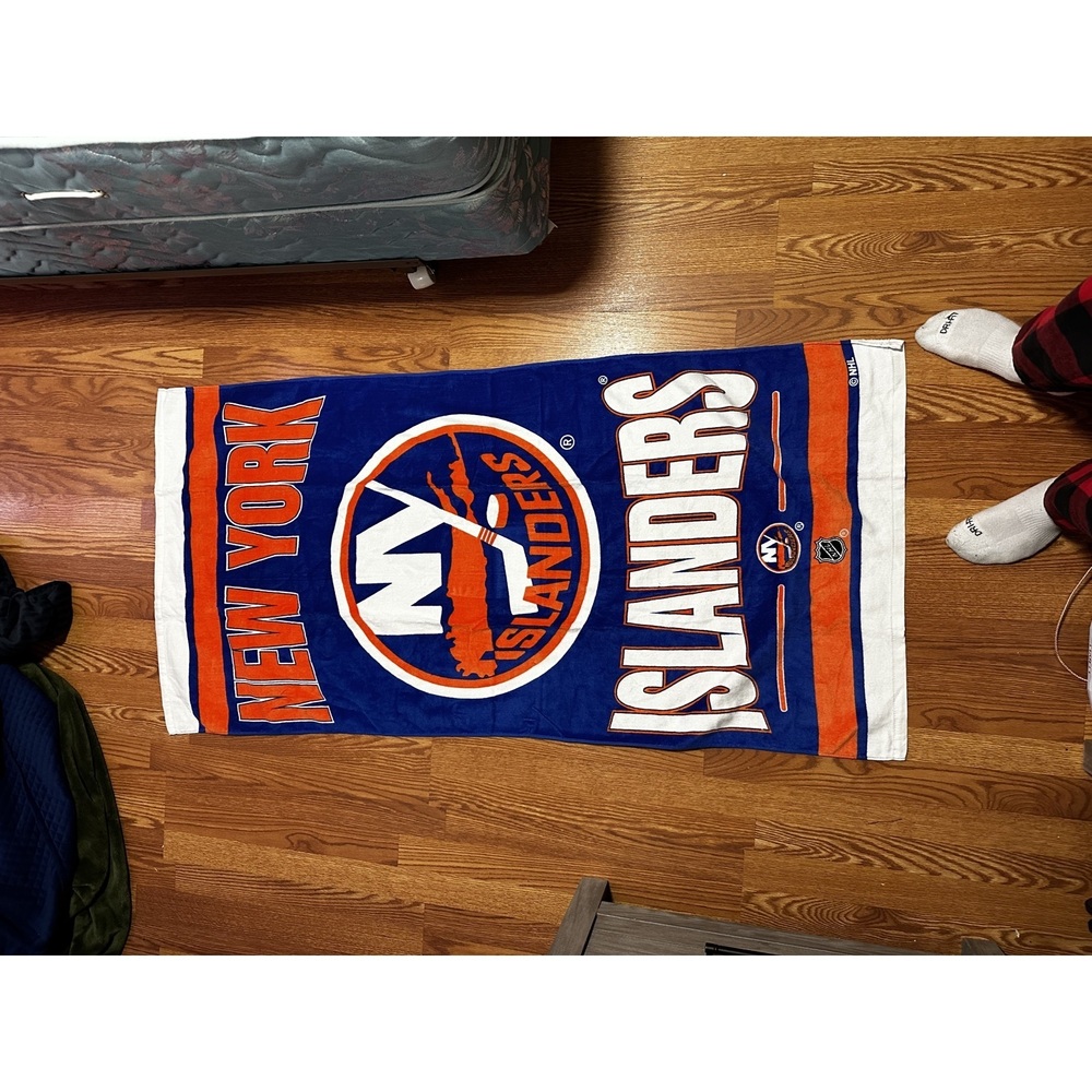 Blue Islanders Boys Beach Towel USED - Cleaned